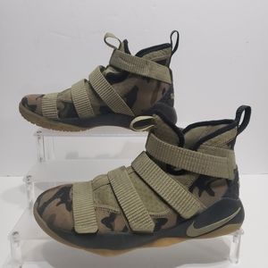 Nike Zoom Lebron Soldier Camo Hi-top Basketball Sneakers 6.5Y